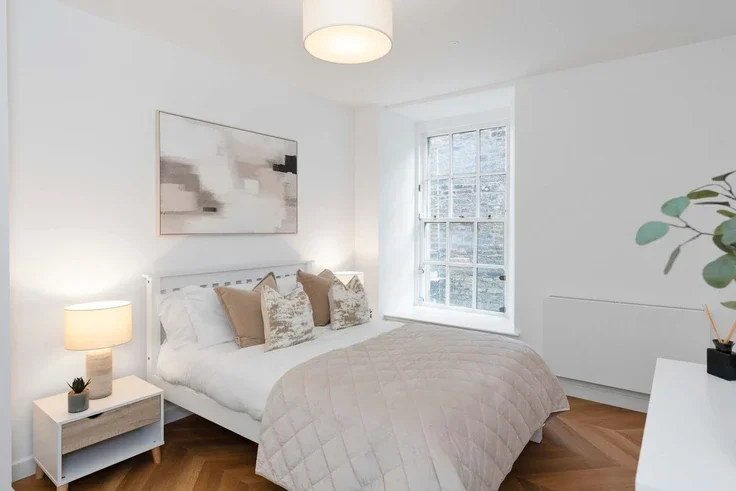 Flat Rose Street in City of Edinburgh