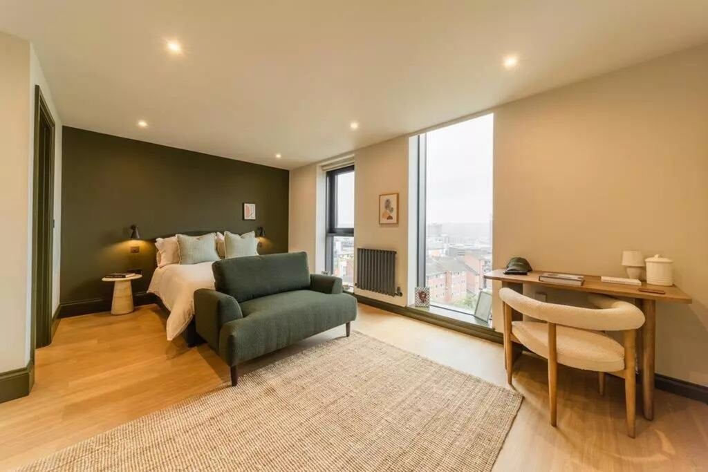 Flat Westfield Terrace in Sheffield