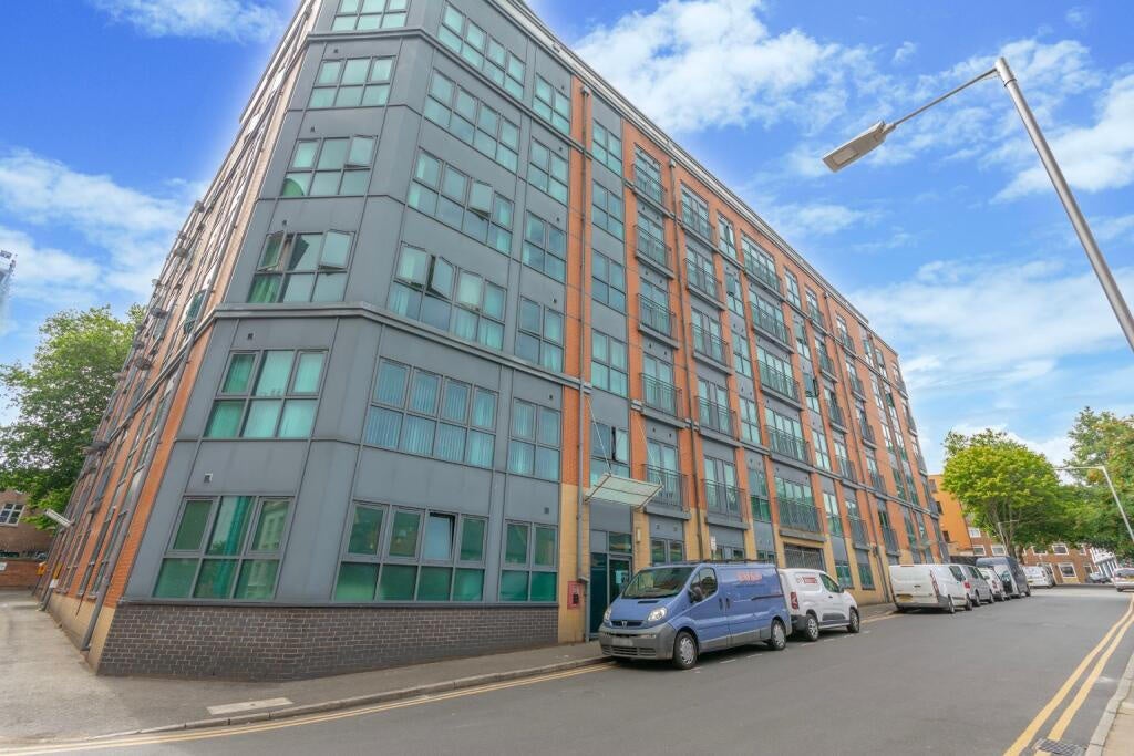 Flat Woolpack Lane in Nottingham