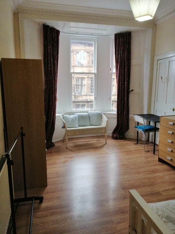 Room Norfolk Street in Glasgow