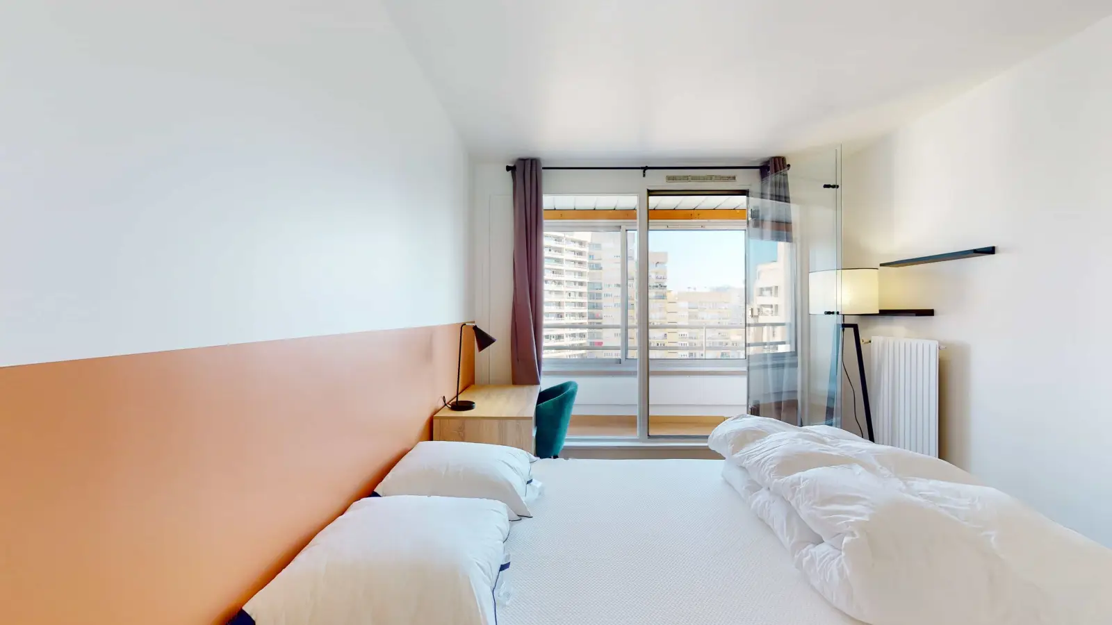 Room Esplanade Charles de Gaulle in Nanterre