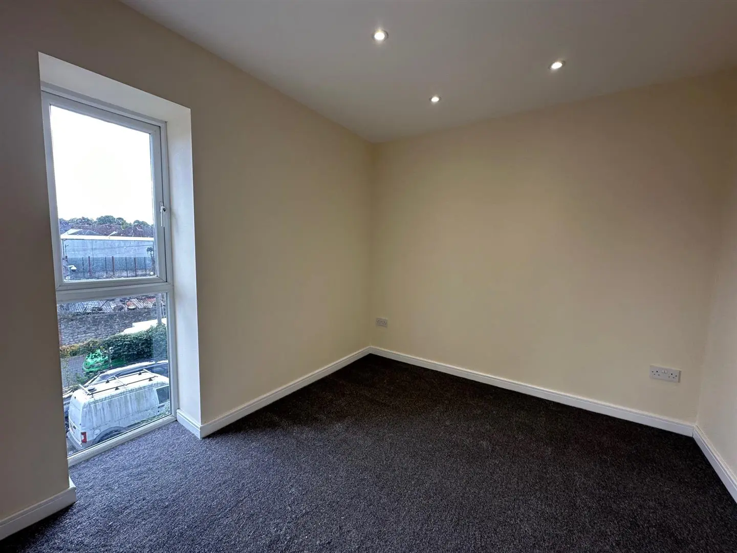 Flat Upper Stone Street in Maidstone