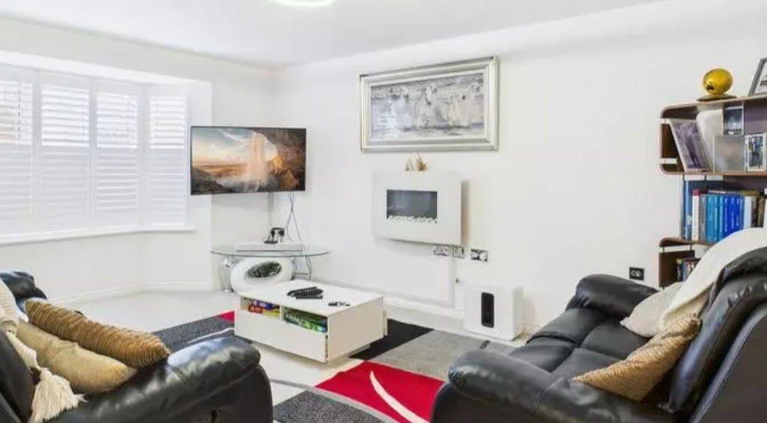 House Curacao Crescent in Milton Keynes