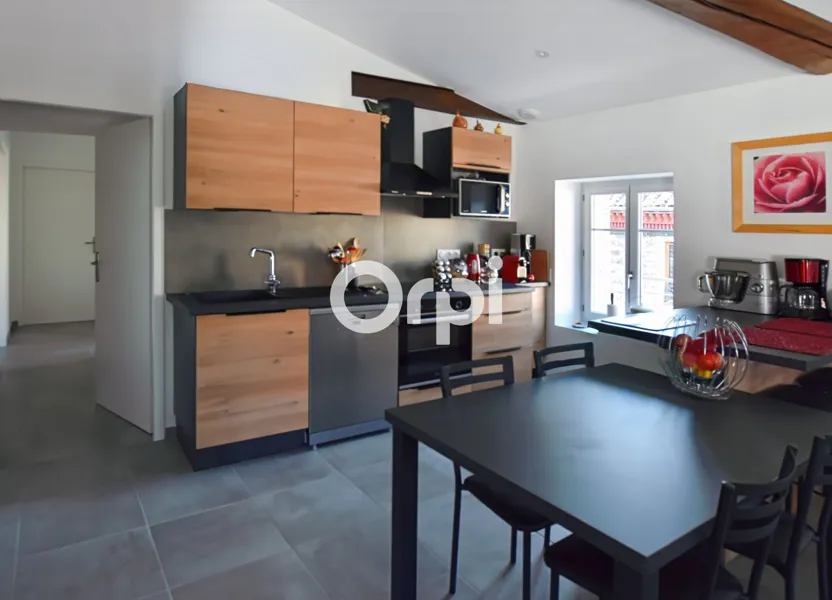 Flat Route de Coise in Saint-Symphorien-sur-Coise
