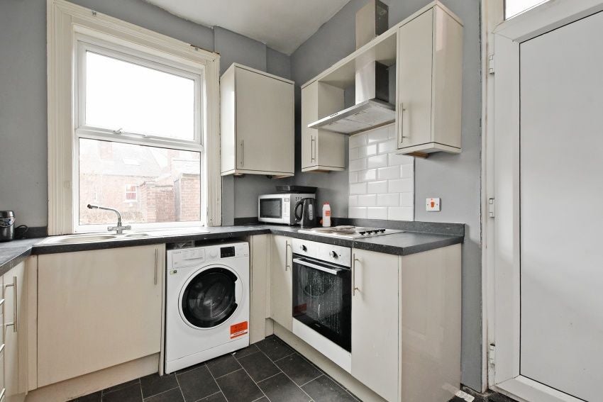 Room Walton Road in Sheffield