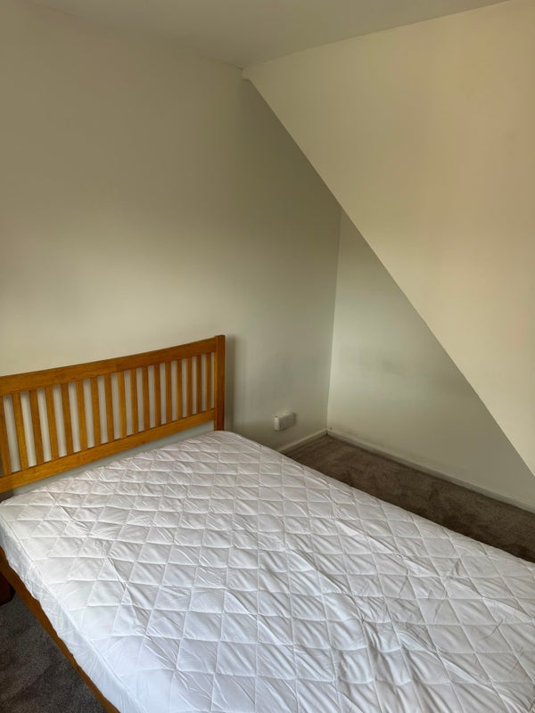 Room Upper Mayne in Basildon