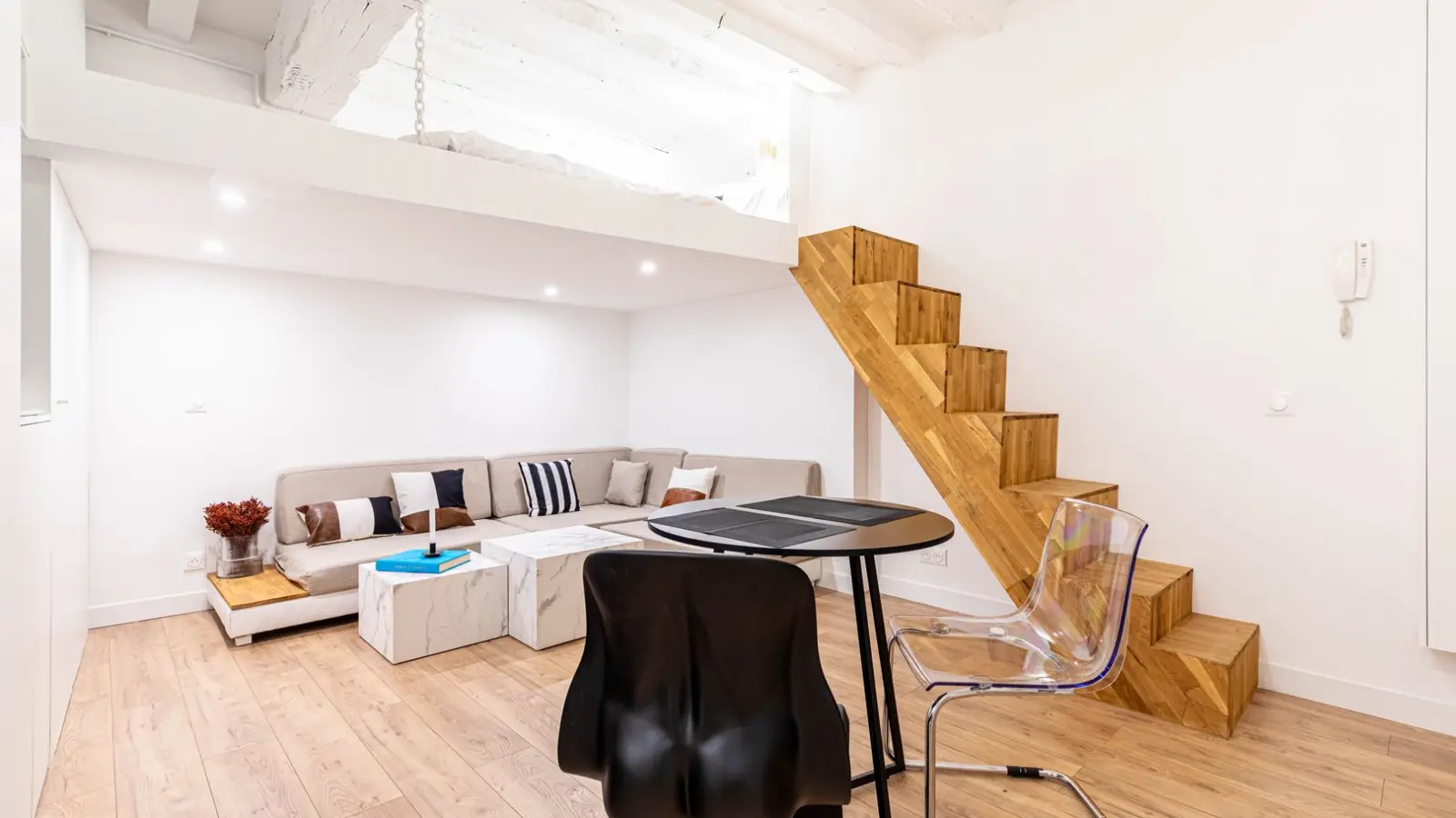 Appartement Rue Sainte-Croix de la Bretonnerie à Paris