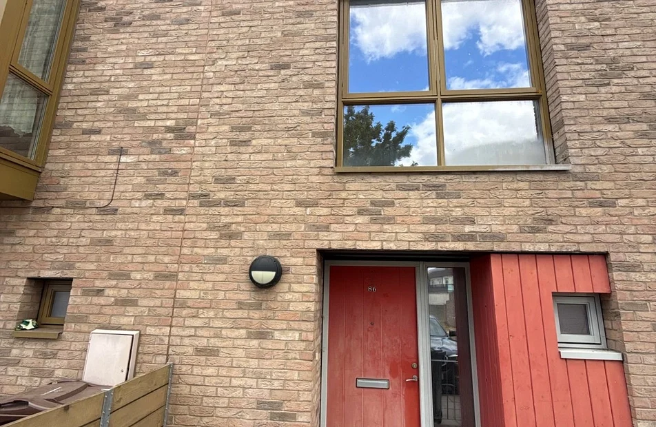 Flat Wivenhoe Road in Greater London