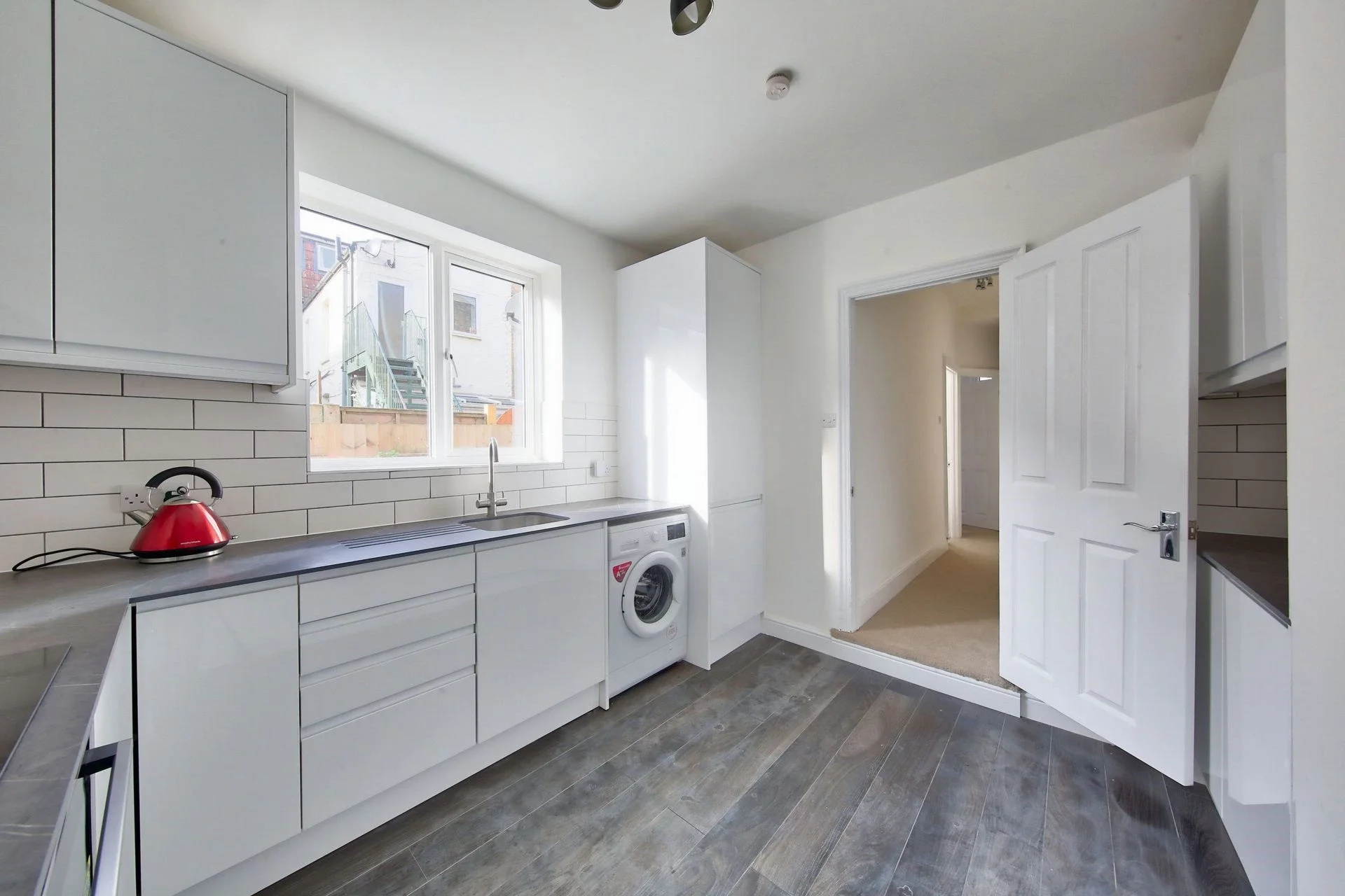 Flat Strathville Road in Greater London