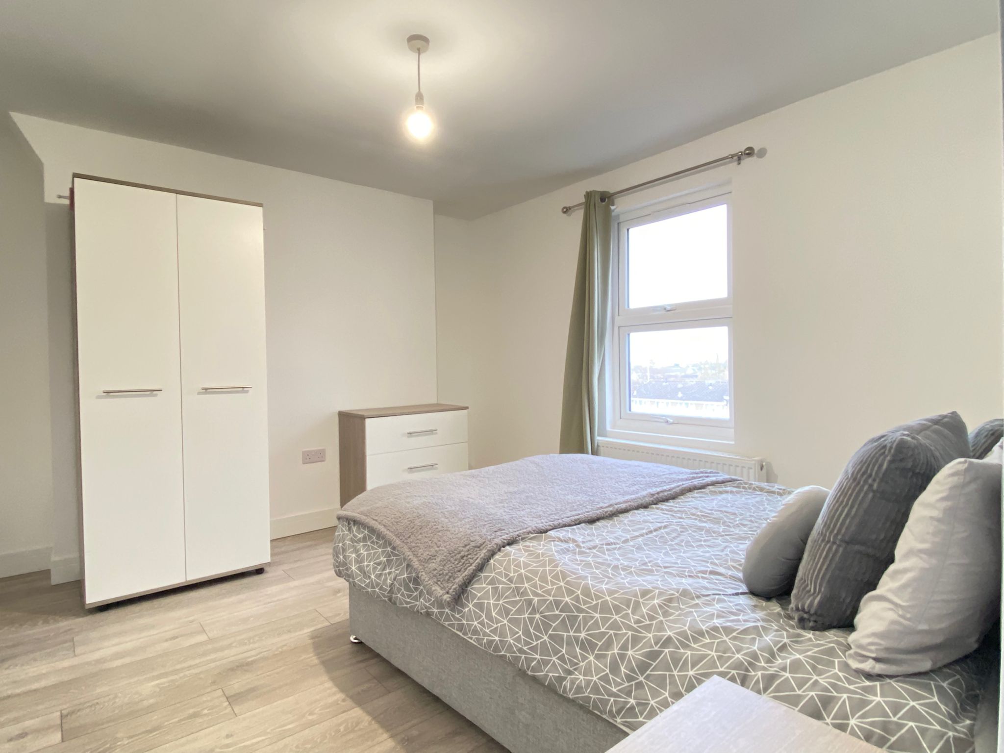 Room Albion Road in Gravesham