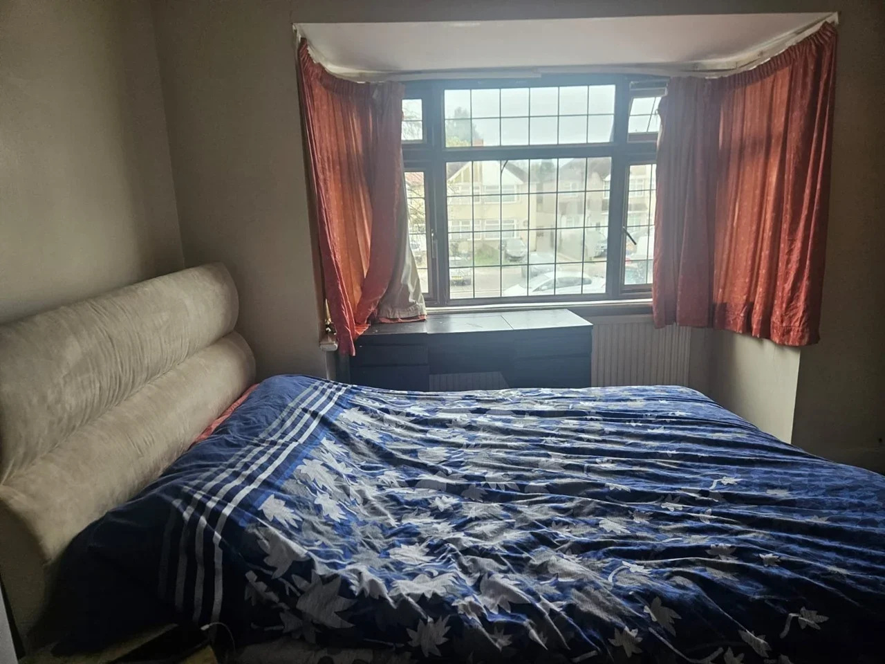 Room Hounslow Road in Greater London