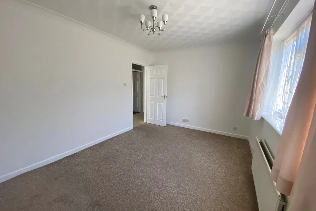 Flat Woodmill Lane in Southampton