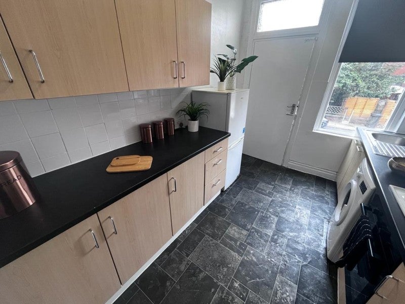 Flat Nancroft Mount in Leeds
