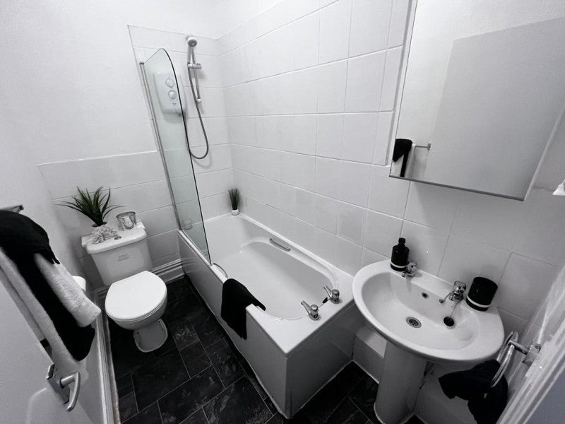Flat Nancroft Mount in Leeds