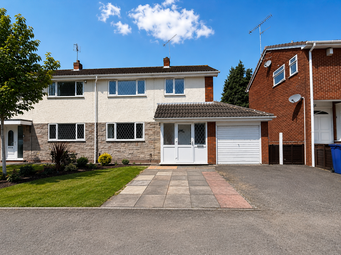 House Double Row in Dudley