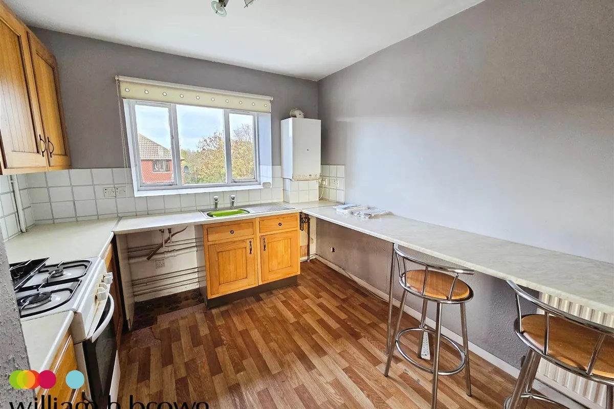 Flat Shannon Way in Kenningtons