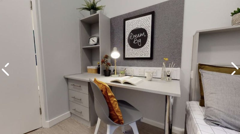 Room Pitfield Street in Greater London