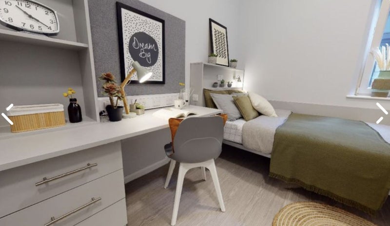 Room Pitfield Street in Greater London