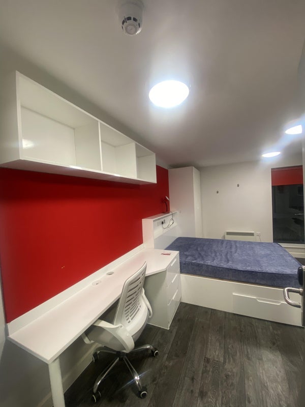 Room Vere Street in Cardiff