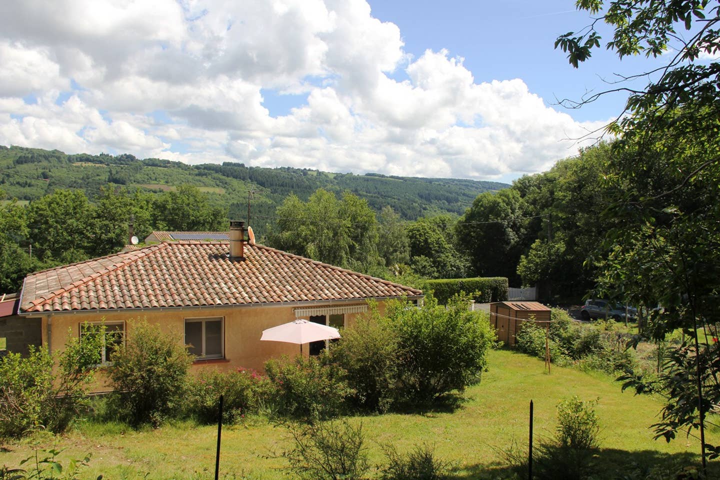 Room Route des Raynauds in Saint-Amans-Soult
