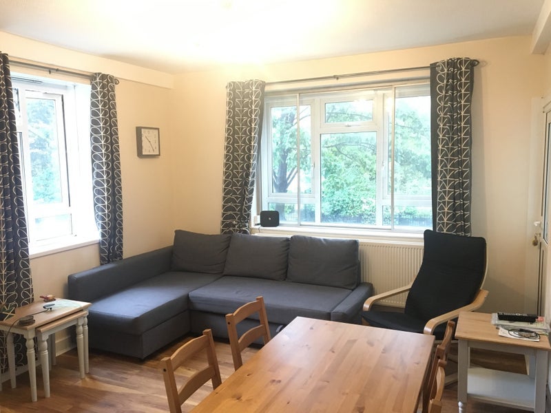 Flat Tulse Hill in Greater London