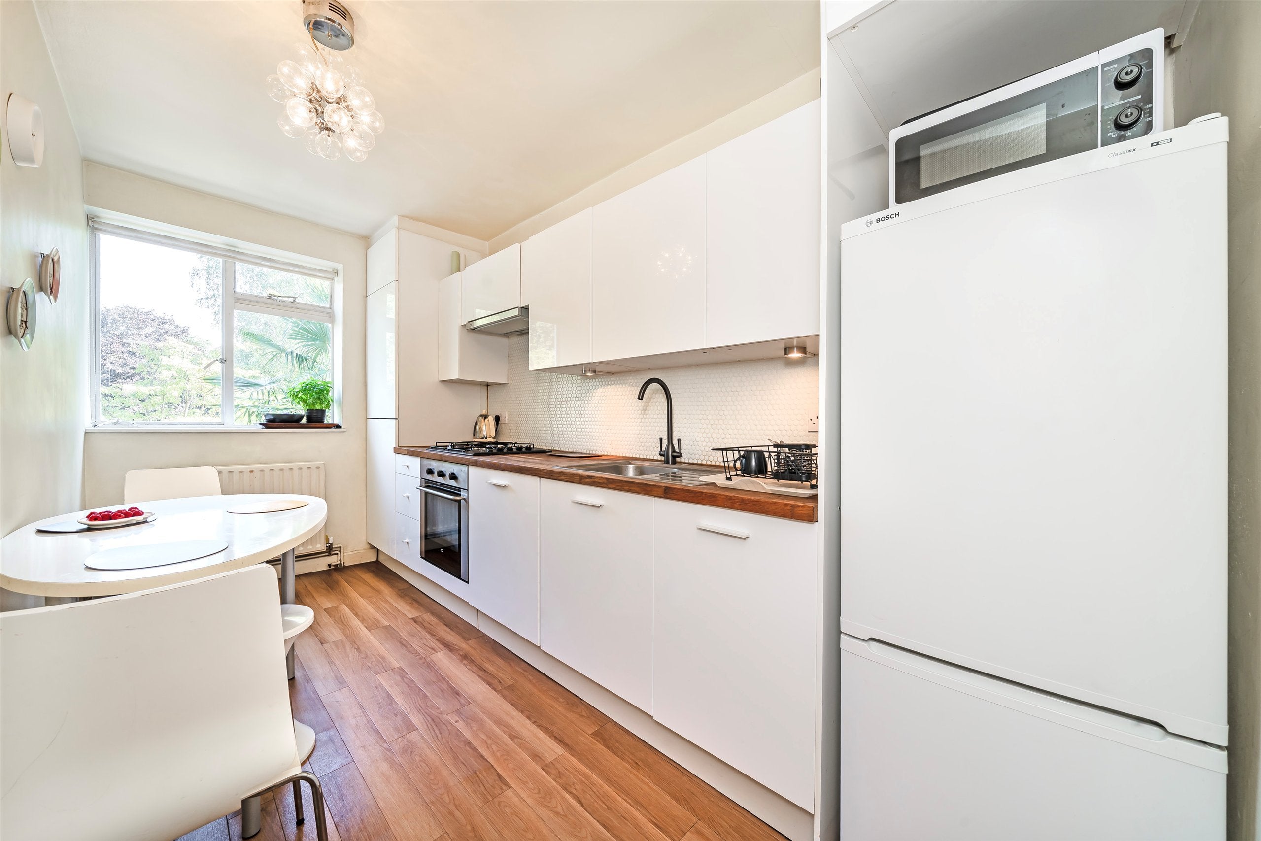 Flat Philbeach Gardens in Greater London