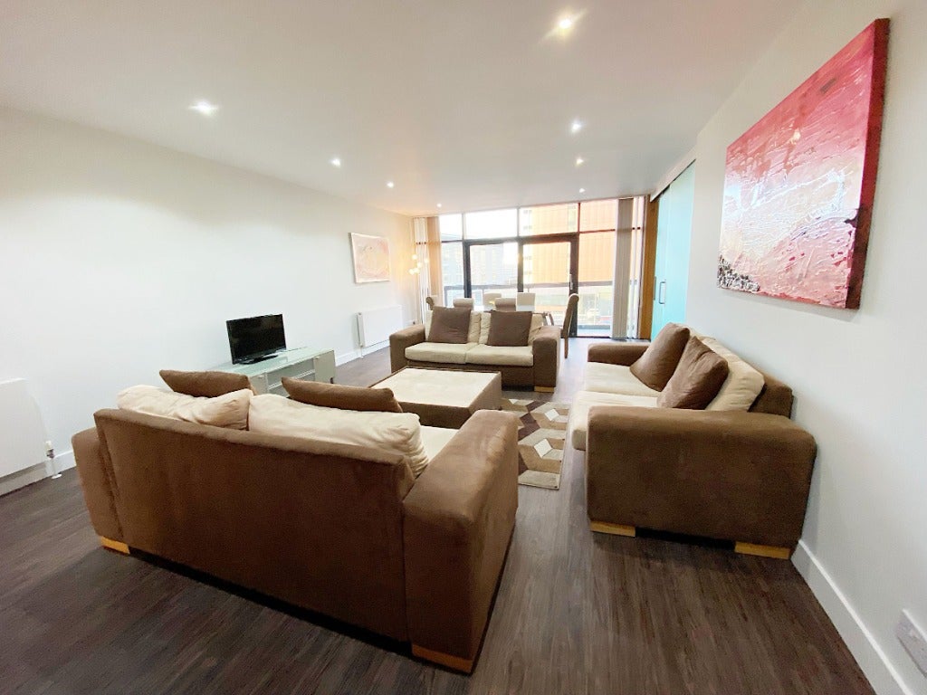 Flat Lancefield Quay in Glasgow