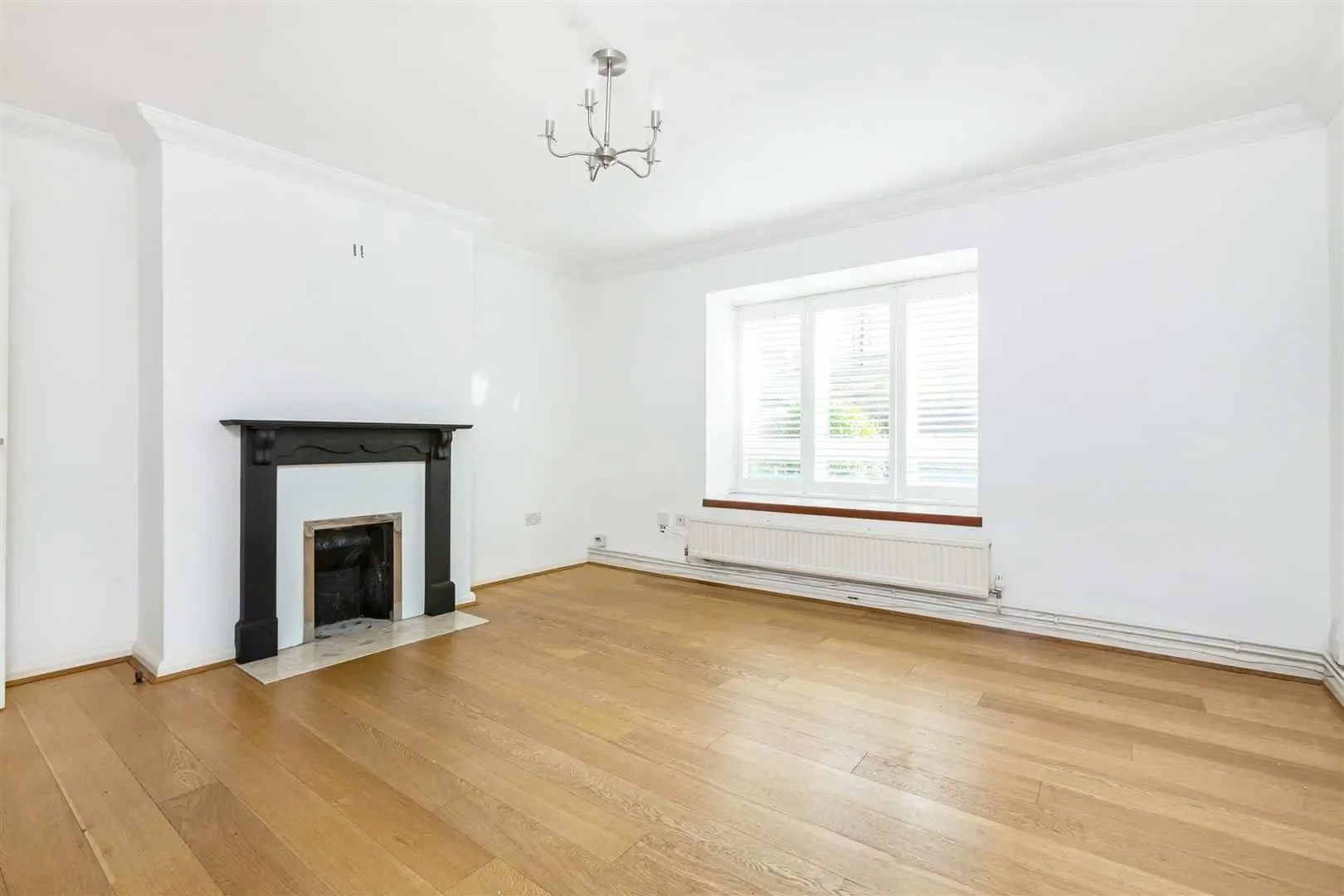 House Essex Court in Greater London