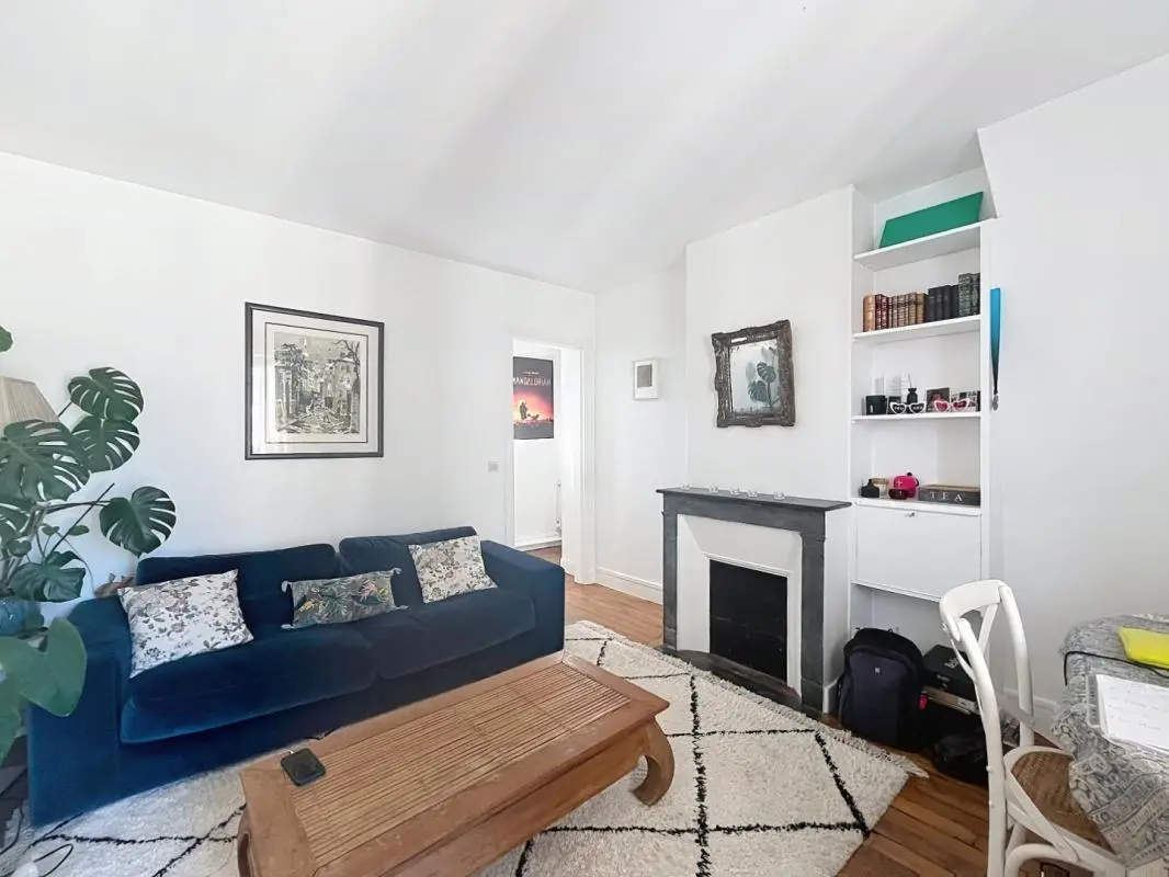 Appartement Rue de l'Amiral Roussin à Paris