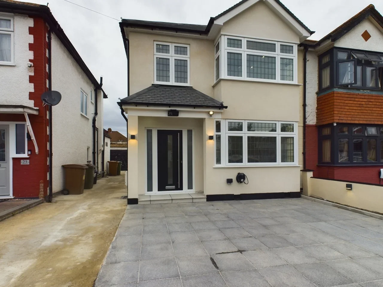 House Watson Avenue in Greater London