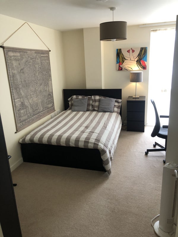 Room Albert Road in Greater London