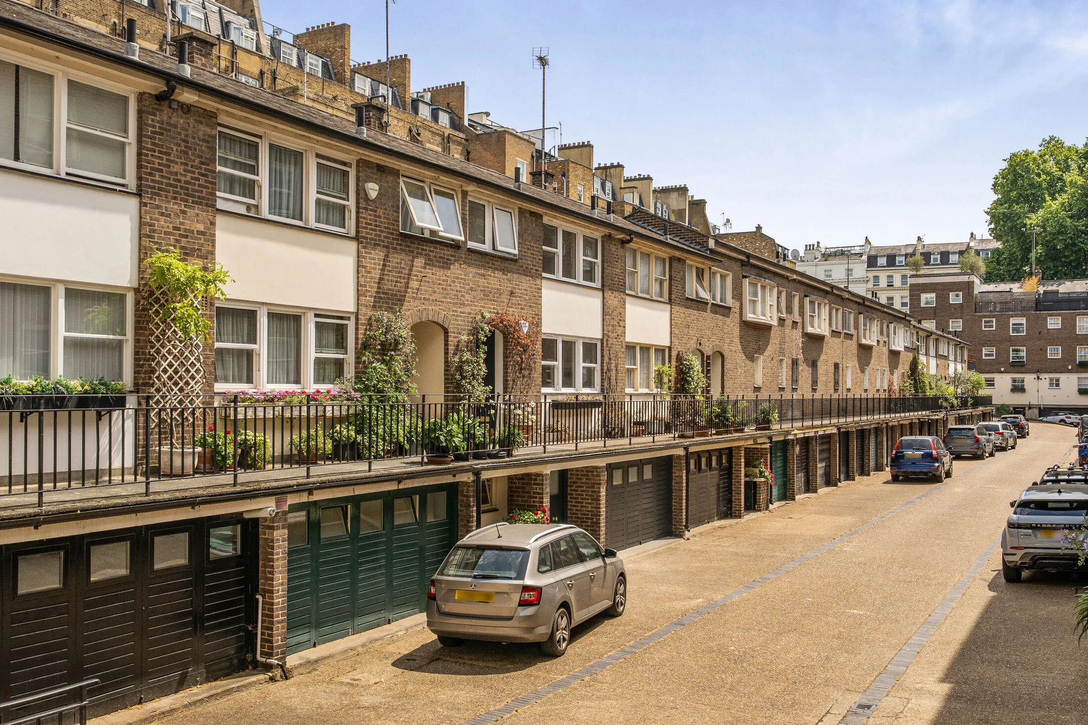 Flat Stanhope Gardens in Greater London