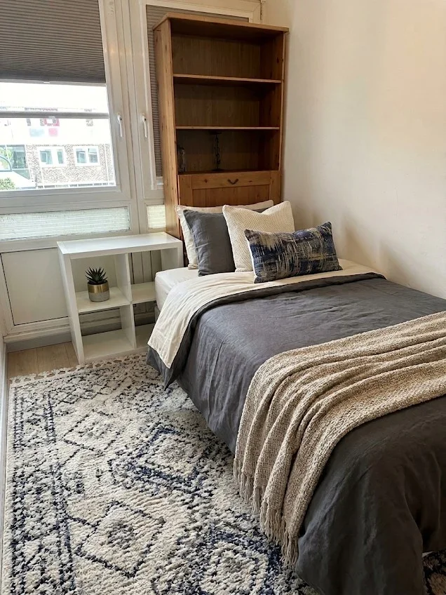 Room Barringer Square in Greater London