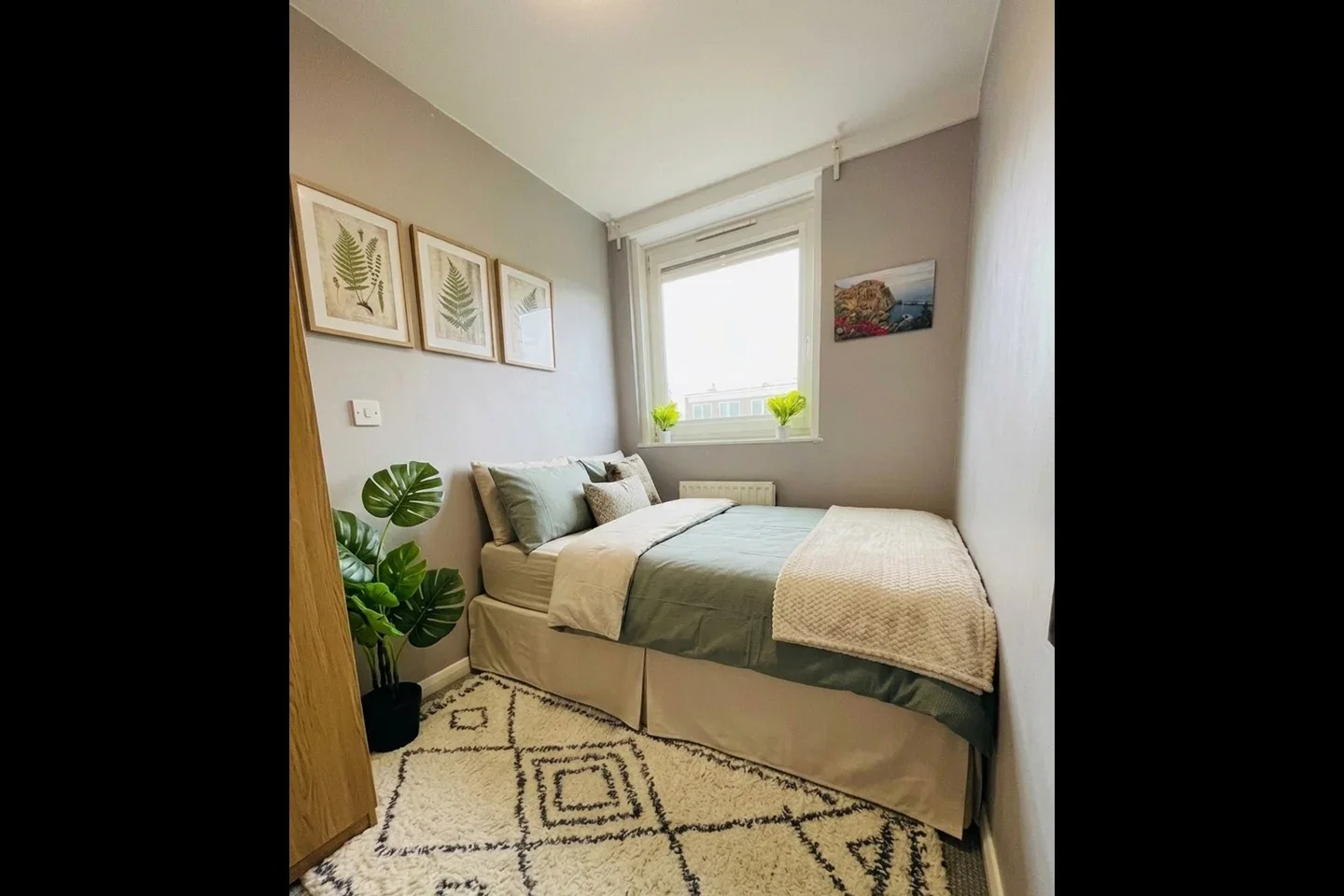 Room Barringer Square in Greater London