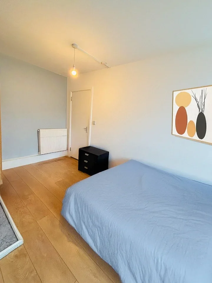 Room Barringer Square in Greater London