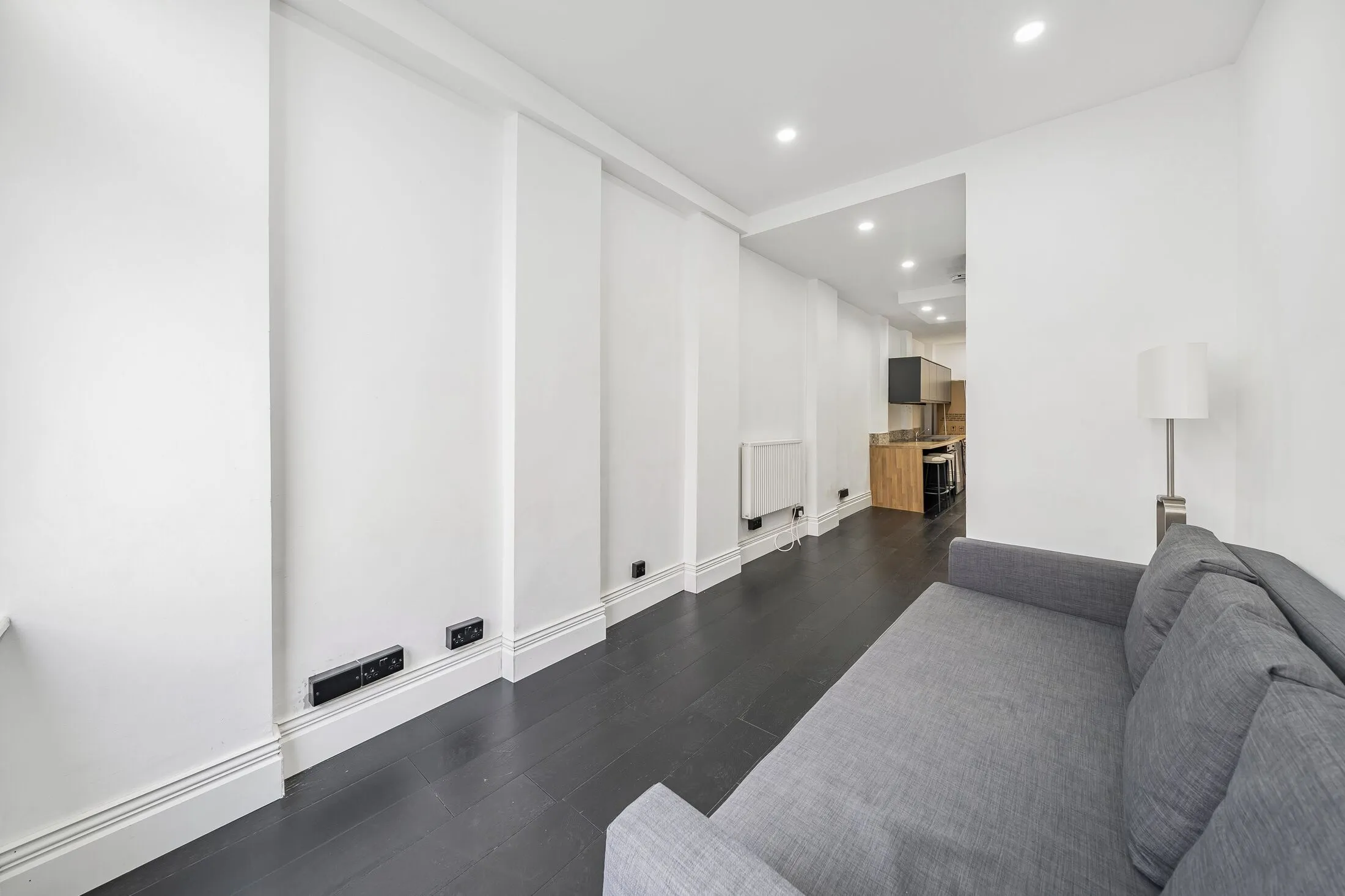 Flat Liverpool Road in Greater London