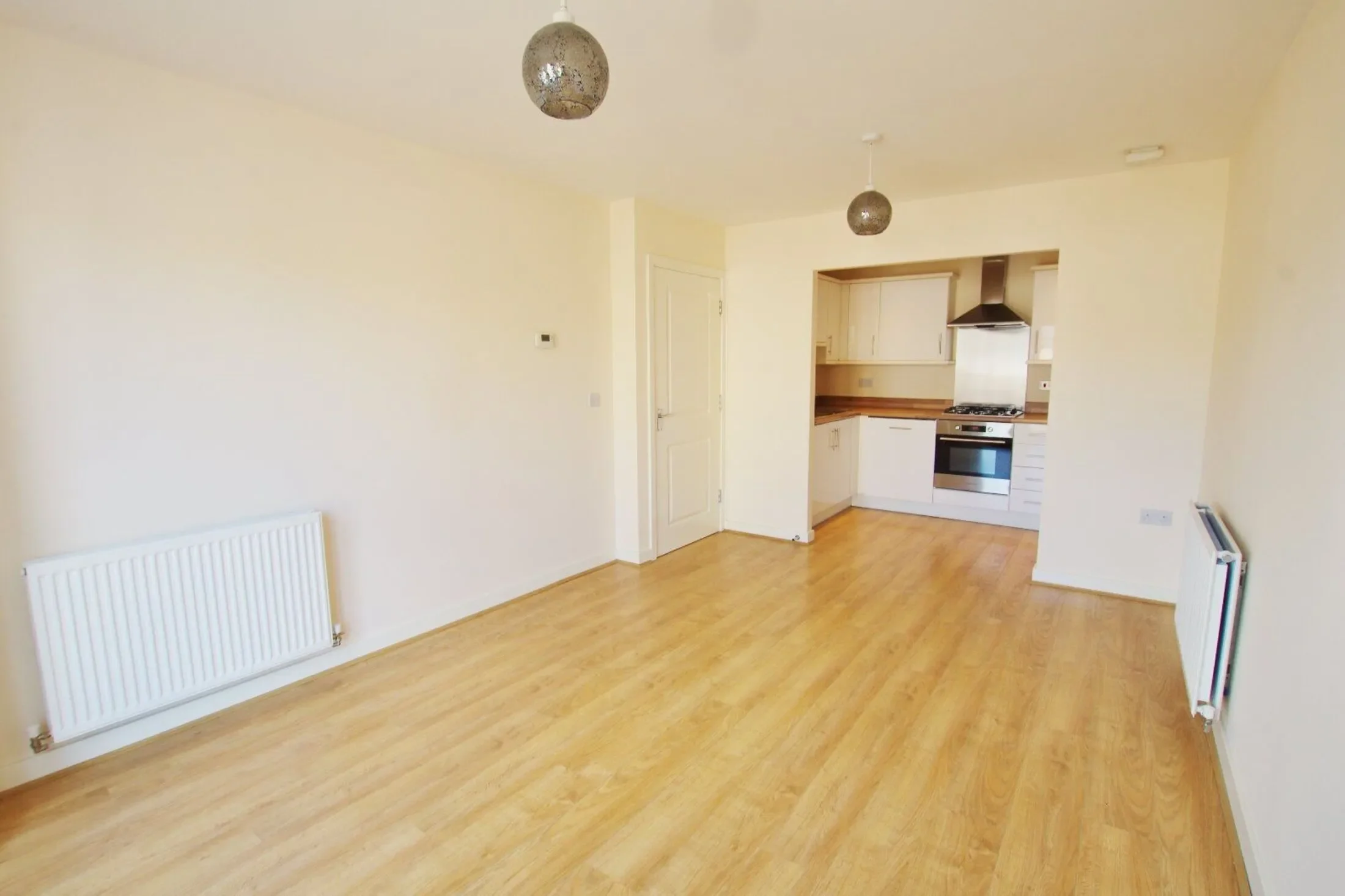 Flat Ley Farm Close in Watford