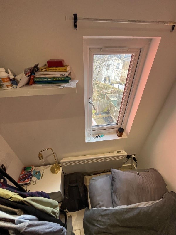 Room Arnold Road in Greater London