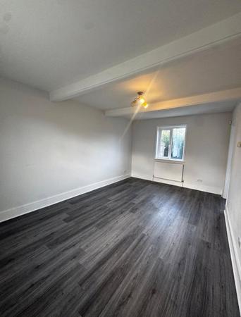 House Elliman Avenue in Slough