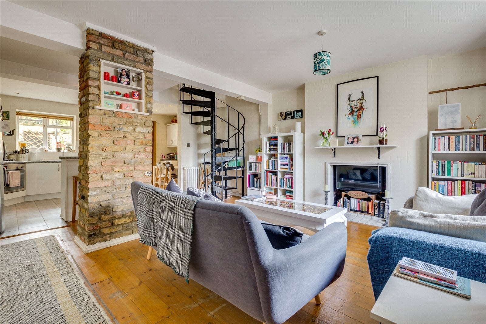 Flat Arundel Square in Greater London