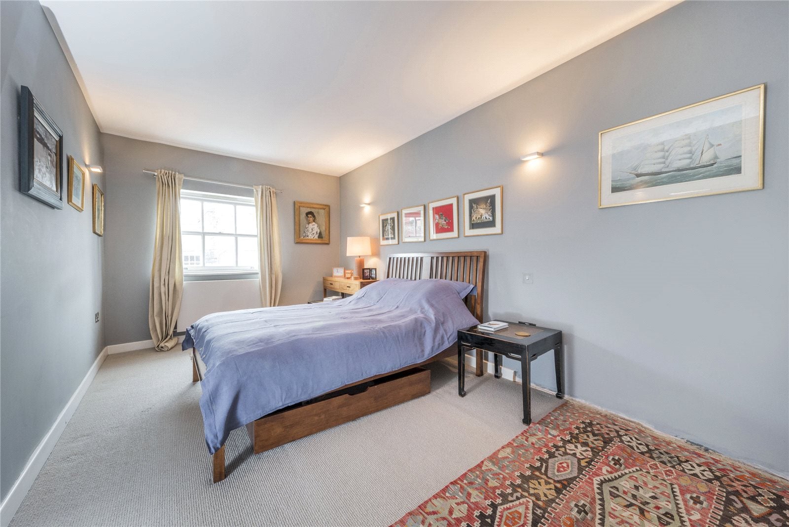 Flat Percy Street in Greater London
