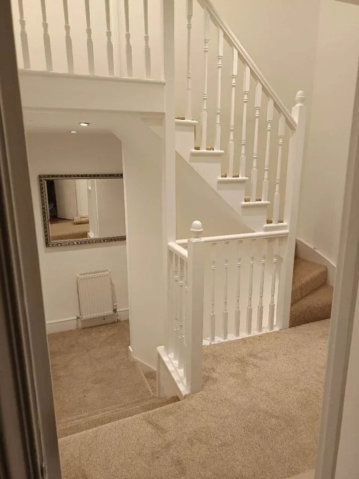 Room Nicoll Road in Greater London