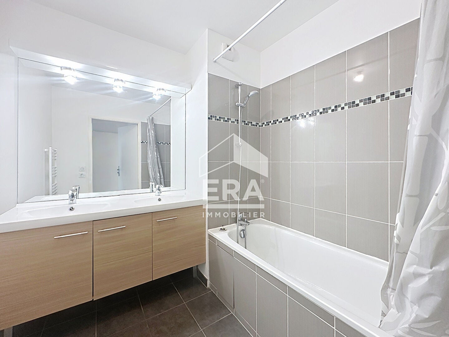 Appartement Boulevard des Aviateurs Alliés à Éragny-sur-Oise
