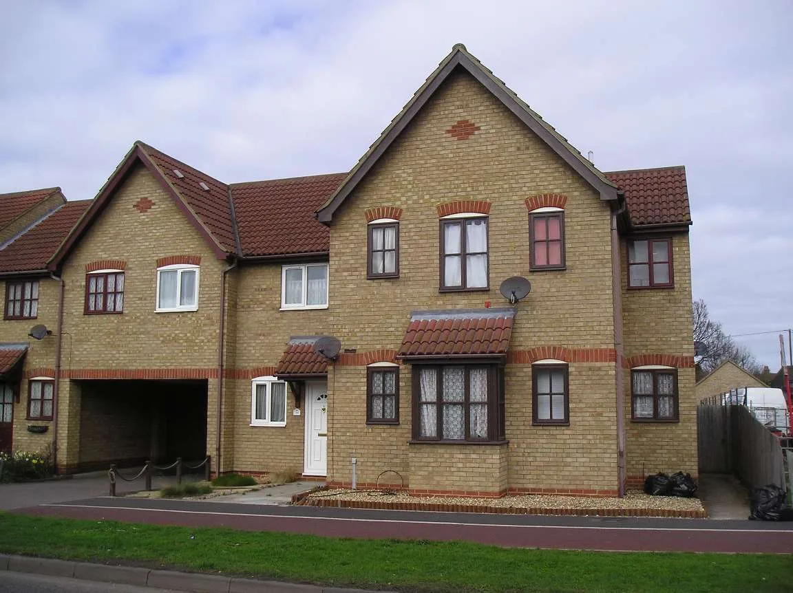 Flat Cromwell Court in Huntingdonshire