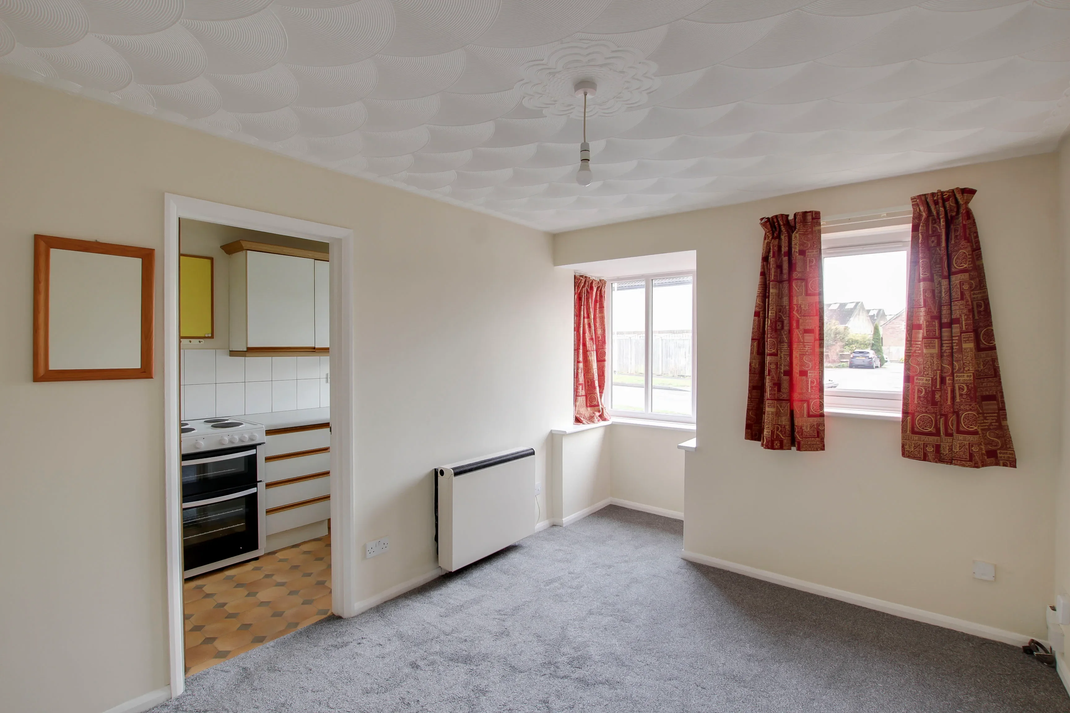 Flat Cromwell Court in Huntingdonshire