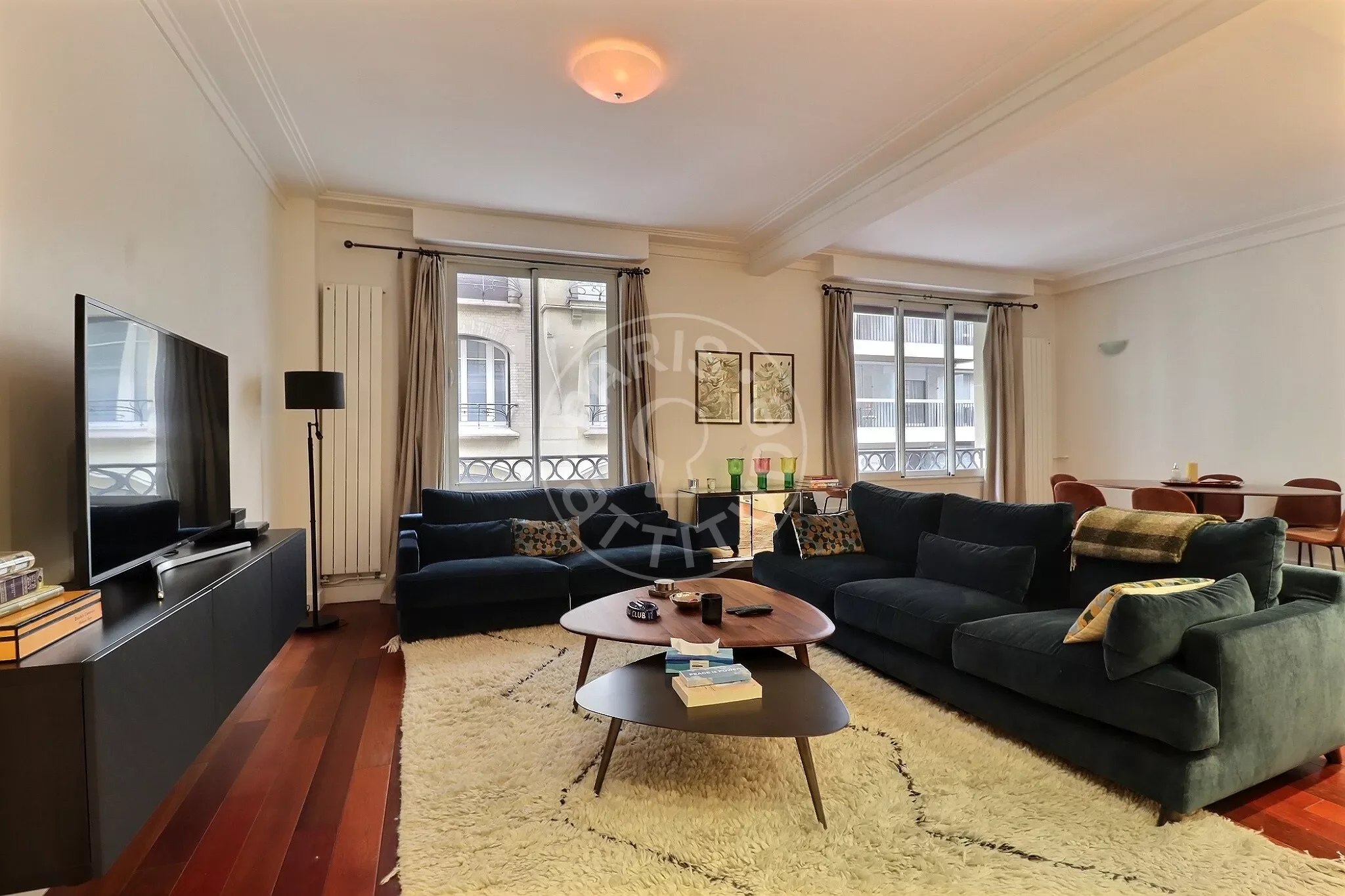 Appartement Rue Paul Valéry à Paris