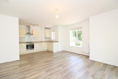 Room Sherwood Drive in Milton Keynes