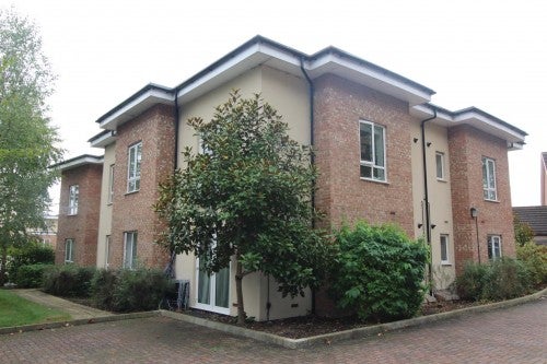 Room Sherwood Drive in Milton Keynes
