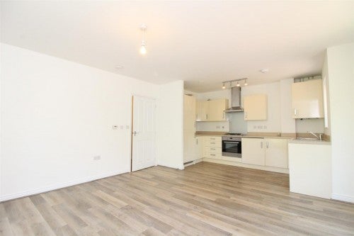 Room Sherwood Drive in Milton Keynes
