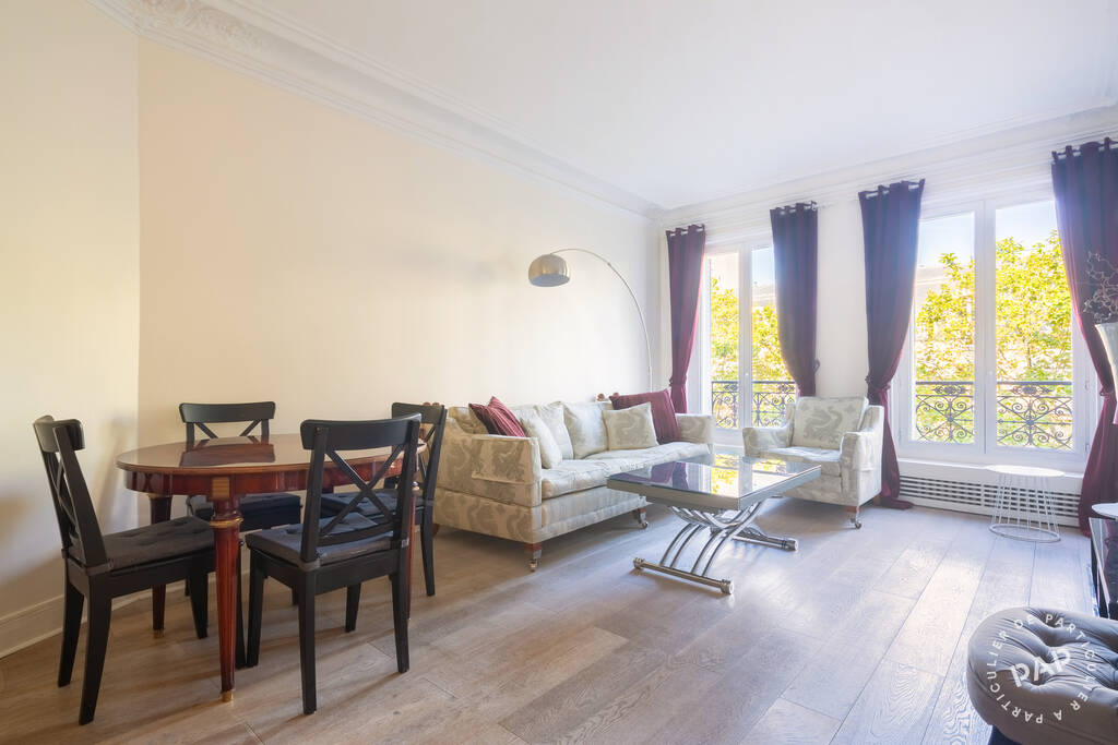 Appartement Rue des Saints-Pères à Paris